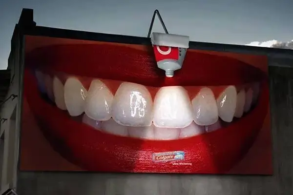 پوستر تبلیغاتی خلاقانه برای خمیر دندان